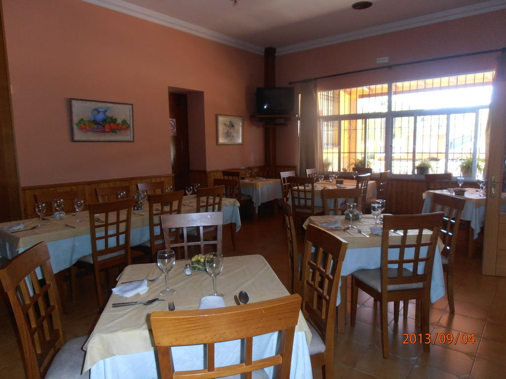 Hostal Restaurante Las Rejas Archidona Εξωτερικό φωτογραφία