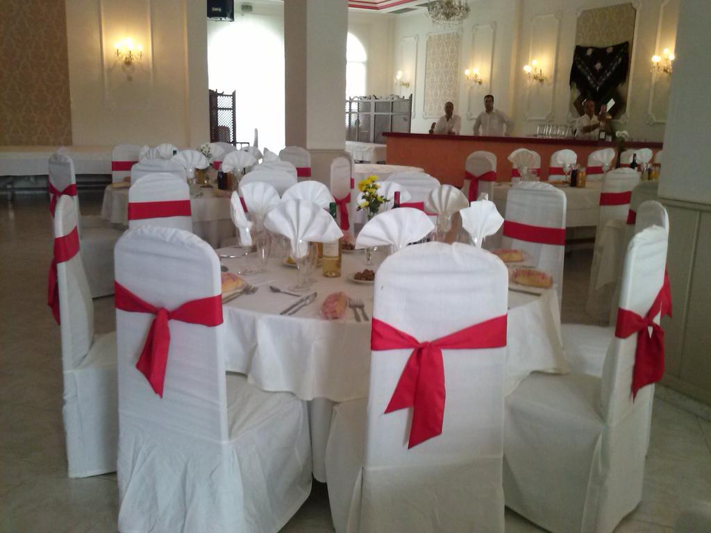 Hostal Restaurante Las Rejas Archidona Εξωτερικό φωτογραφία